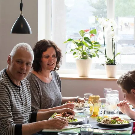 بيت شباب Lillehammer Hostel *